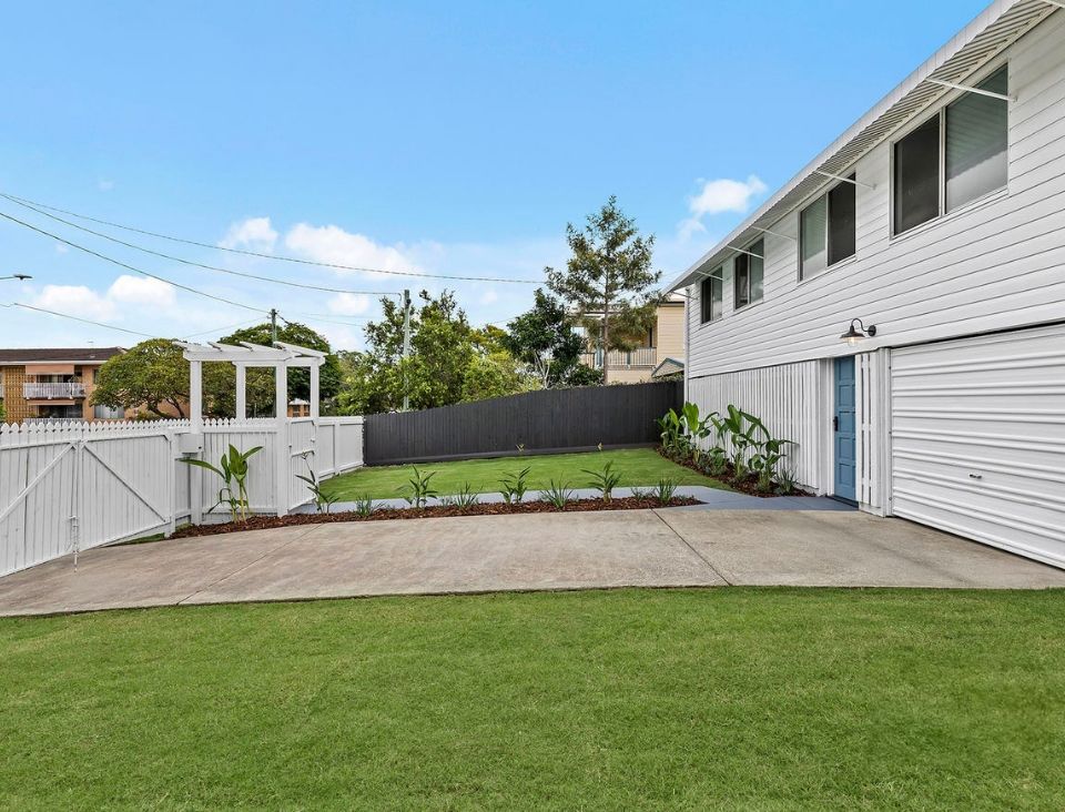 How Pergola Construction in Brisbane Adds Value to Your Home