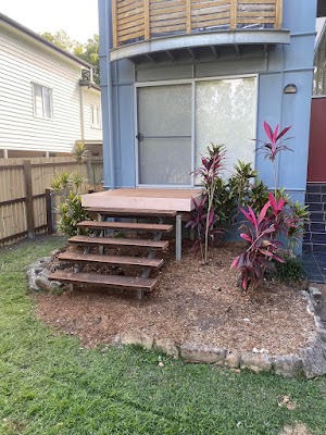Modern vs Traditional Timber Stairs in Brisbane: Which One Suits You?